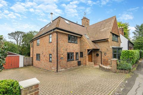 London Road, Hemel Hempstead... 6 bed detached house for sale