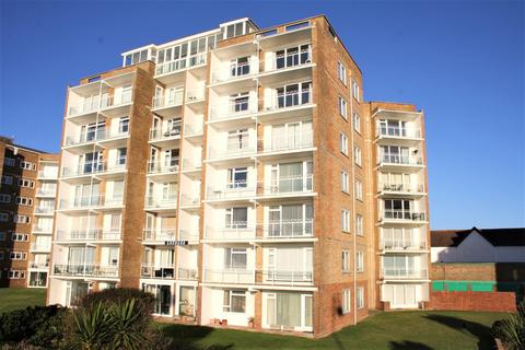 2 bedroom ground floor flat for sale