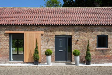 Chestnut Lodge, Conyers Fold, Harpham 3 bed detached house for sale