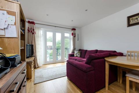 Holden Road N12, Woodside Park... 1 bed flat for sale