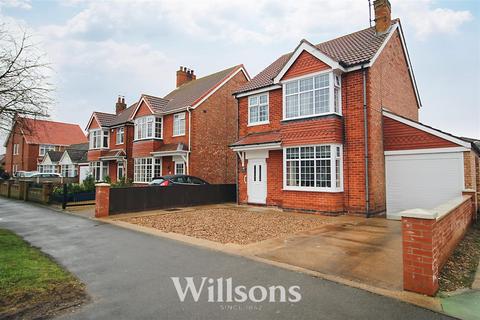 Lincoln Road, Skegness 3 bed detached house for sale