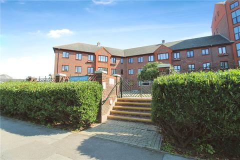 Clarence Road, Gosport, Hampshire 2 bed apartment for sale