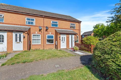 Sandringham Court, Kettering NN15 2 bed semi