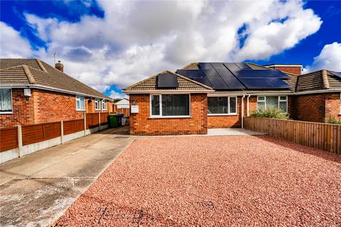 Kensington Place, Grimsby... 3 bed bungalow for sale