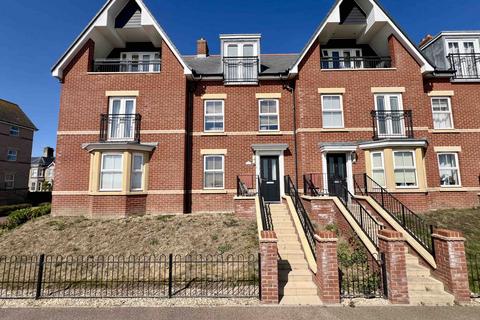 Marine Parade Walk, Felixstowe, IP11 3 bed townhouse for sale