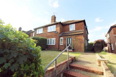 High Road, Byfleet, West Byfleet 2 bed maisonette for sale