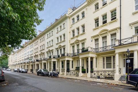 Ennismore Gardens London SW7 1 bed apartment for sale