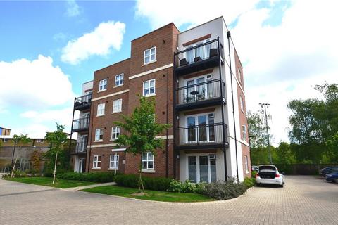 Kenmare Close, Ickenham, Uxbridge 2 bed apartment for sale