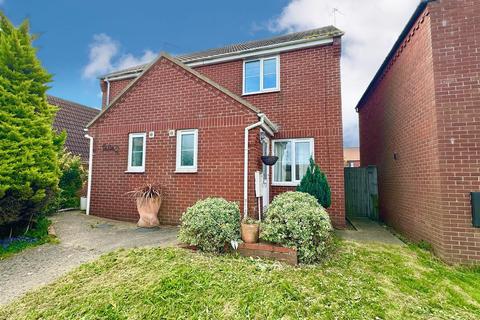 2 bedroom semi-detached house for sale