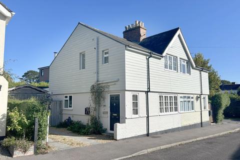 Ambleside Road, Lymington SO41 3 bed semi