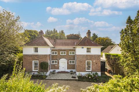 Goldsmiths Avenue, Crowborough 5 bed detached house for sale