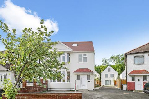St. Andrews Avenue, Wembley 4 bed semi