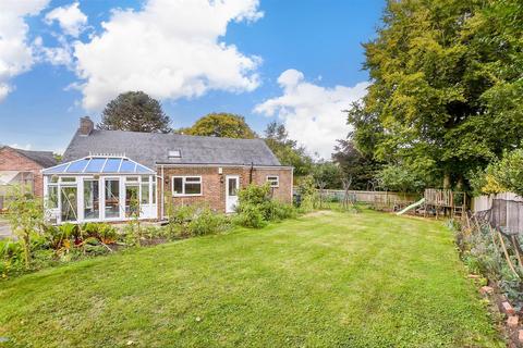 Moat Lane, Fordwich, Canterbury, Kent 2 bed detached bungalow for sale