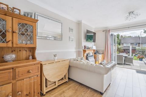 Clarkfield, Rickmansworth WD3 2 bed terraced house for sale