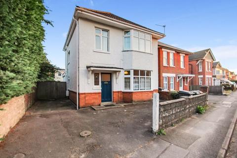 Ensbury Park Road, Bournemouth BH9 6 bed detached house for sale