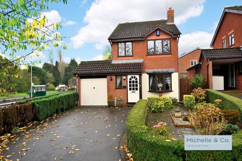 Churchstone Close, Bromsgrove 3 bed detached house for sale