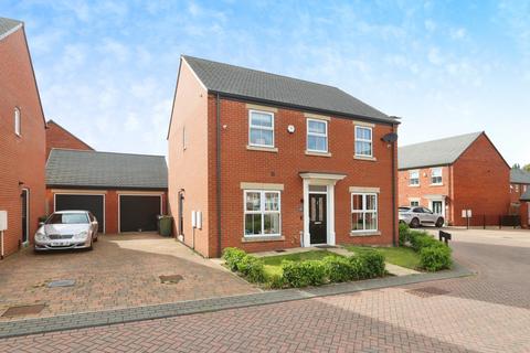 Thornesgate Mews, West Yorkshire WF2 4 bed detached house for sale