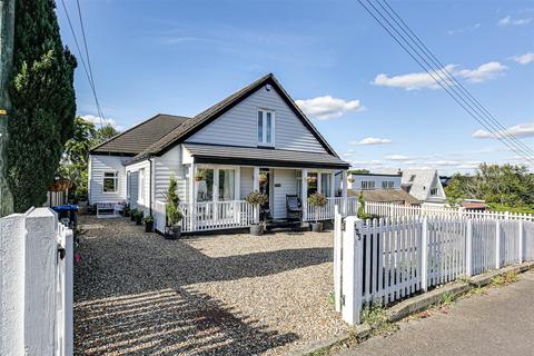 Paynesfield Road, Tatsfield TN16 5 bed detached house for sale