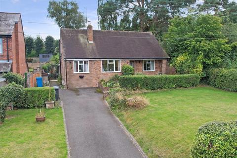 Meddins Lane, Kinver 4 bed detached bungalow for sale