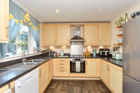 Finch Close, Faversham, Kent 3 bed terraced house for sale