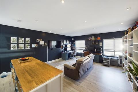 Little King Street, West Sussex RH19 1 bed apartment for sale
