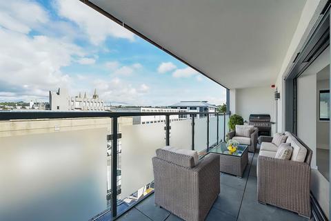 City Road, Truro 3 bed apartment for sale