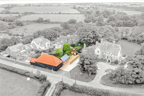 All Saints Road, Creeting St. Mary 4 bed barn conversion for sale