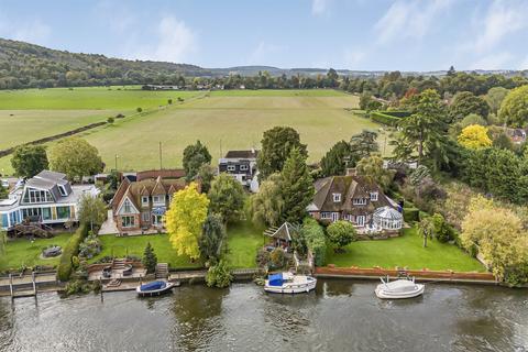 Quarrywood Road, Marlow 5 bed house for sale