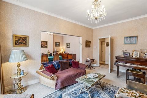 New Cavendish Street, London, W1G 3 bed apartment for sale