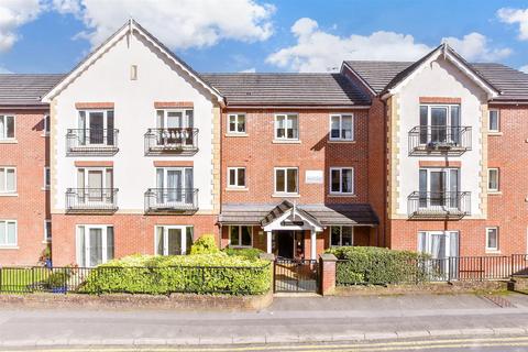 Stafford Road, Caterham, Surrey 1 bed flat for sale