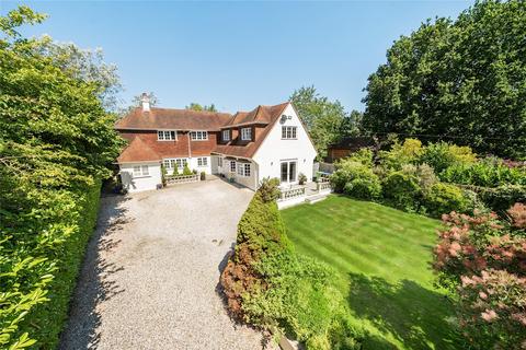 New Road, Windlesham, Surrey, GU20 4 bed detached house for sale