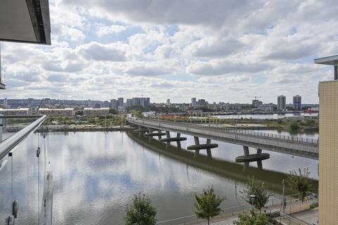 The Galley, Docklands, London, E16 2 bed flat for sale