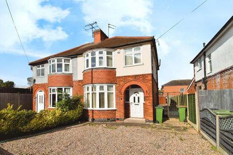 Little Glen Road, Glen Parva, Leicester 3 bed semi