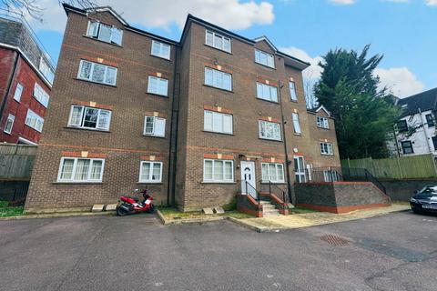 Grove Road, Luton LU1 1 bed flat for sale