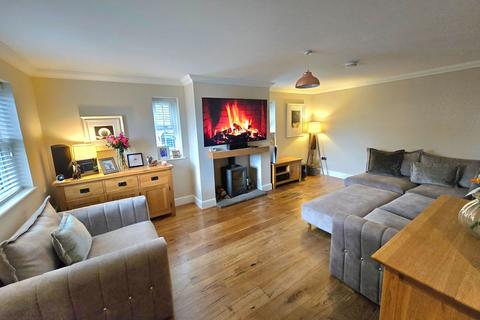 Pen Y Rhedyn, Swansea SA6 4 bed detached house for sale