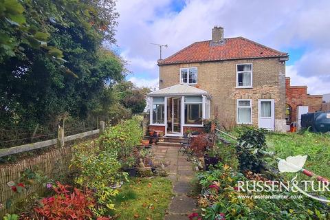 Commonside, King's Lynn PE33 2 bed semi