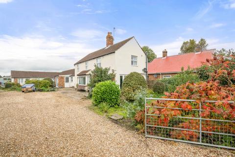 Fen Road, Stickford, PE22 5 bed detached house for sale