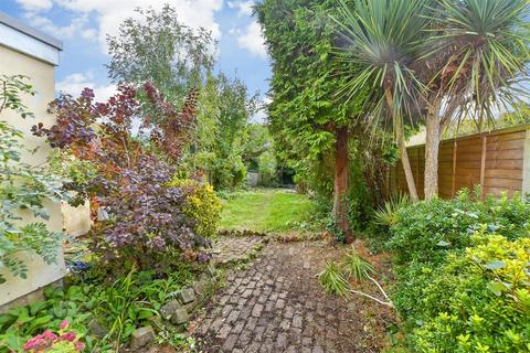 St. John's Road, New Romney, Kent 4 bed end of terrace house for sale