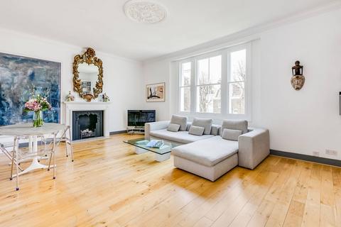 Redcliffe Gardens, Chelsea, London, SW10 3 bed flat for sale
