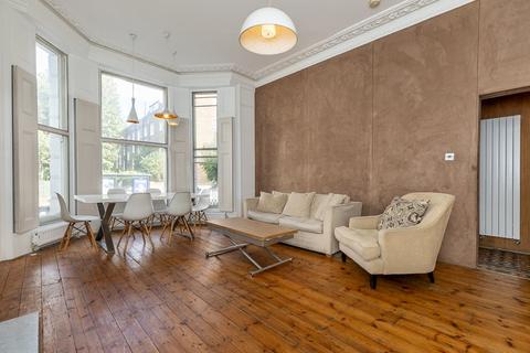Holland Road, Holland Park, London, W14 2 bed apartment for sale
