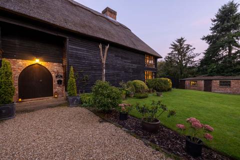 Marley Lane, Battle 5 bed barn for sale
