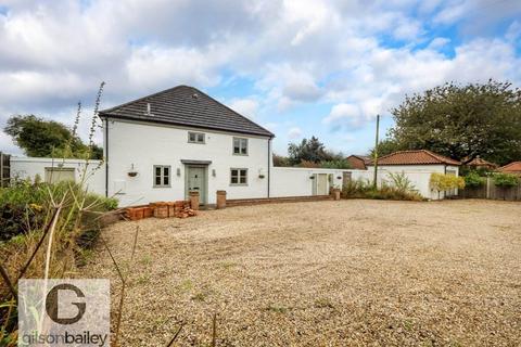 Mill Lane, Norwich NR13 4 bed detached house for sale