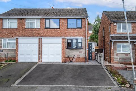Greenways, Halesowen, West Midlands, B63 3 bed semi