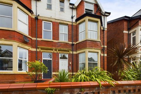 Orchard Road,  Lytham St. Annes, FY8 2 bed apartment for sale