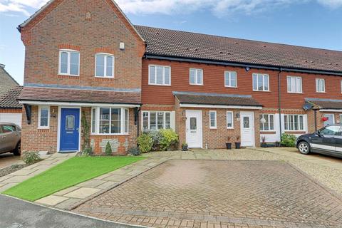 Watersmead Drive, Littlehampton BN17 3 bed terraced house for sale