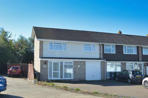 RYDE 3 bed end of terrace house for sale