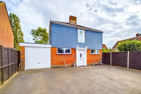 Amethyst Road, Christchurch, Dorset... 3 bed detached house for sale