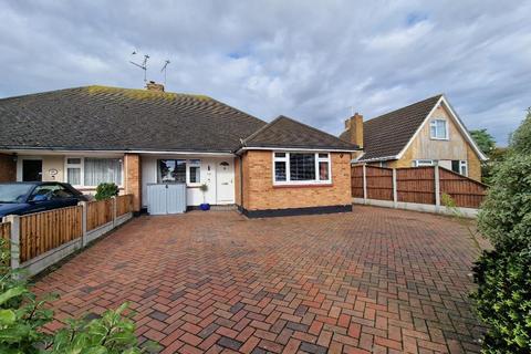 2 bedroom detached house for sale