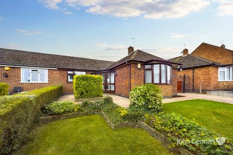 2 bedroom semi-detached bungalow for sale