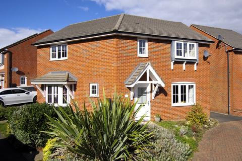 Suffolk Way, Church Gresley 3 bed detached house for sale